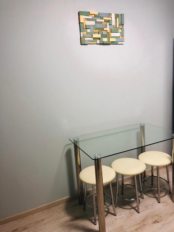 Stylish And Comfortable Apartment In The Center Черкассы Экстерьер фото