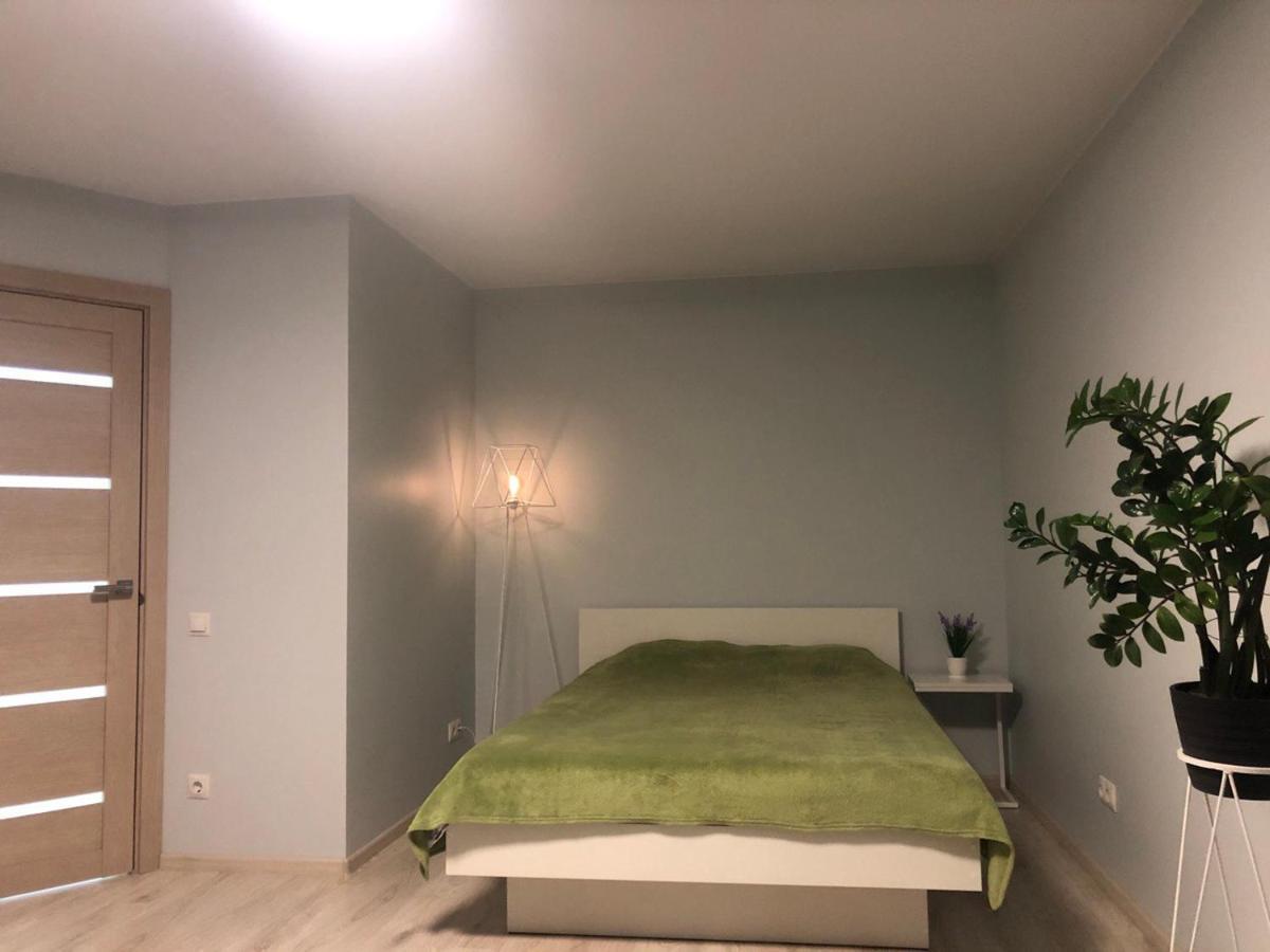 Stylish And Comfortable Apartment In The Center Черкассы Экстерьер фото